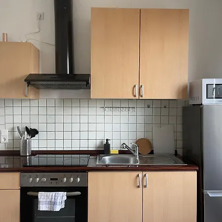 For Fitters I Schuetzenstr 4-12 Apartment *