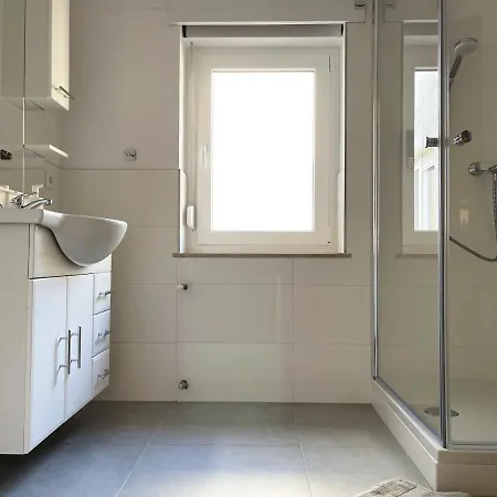 Apartment For Fitters I Schützenstr 4-12 *