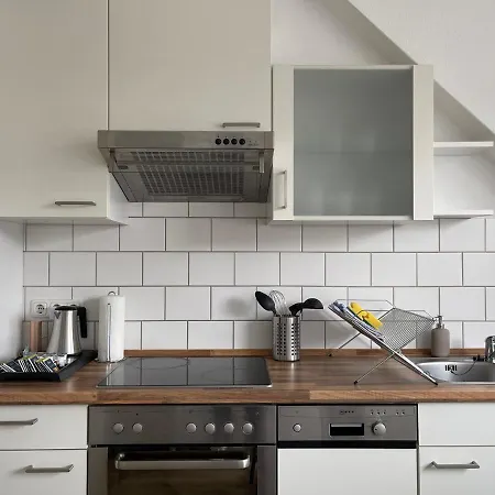 For Fitters I Schuetzenstr 4-12 Apartment *