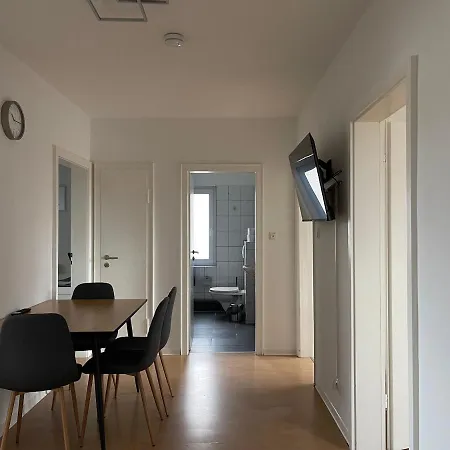 For Fitters I Schuetzenstr 4-12 Apartment