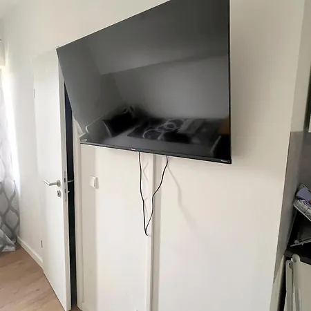 Apartment For Fitters I Schuetzenstr 4-12 *