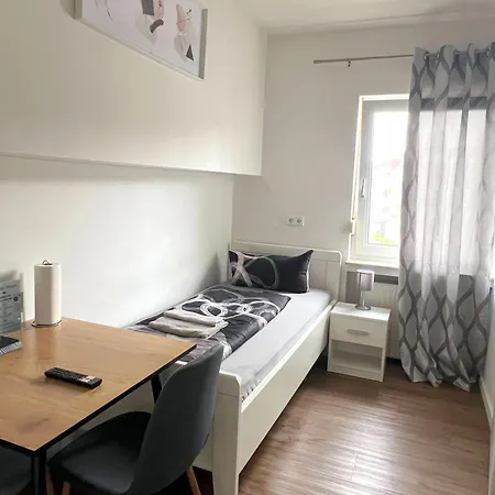 For Fitters I Schuetzenstr 4-12 Apartment *