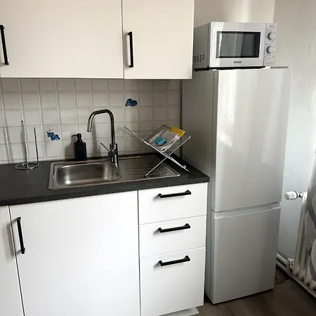 For Fitters I Schuetzenstr 4-12 Apartment *