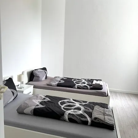 For Fitters I Schuetzenstr 4-12 Apartment