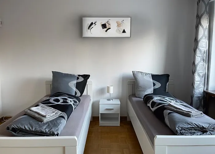 For Fitters I Schuetzenstr 4-12 Lejlighed *